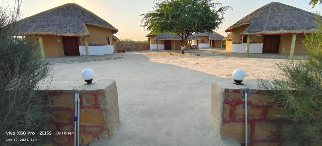 Mahefeel E Rann Resort Bherandiāla Extérieur photo