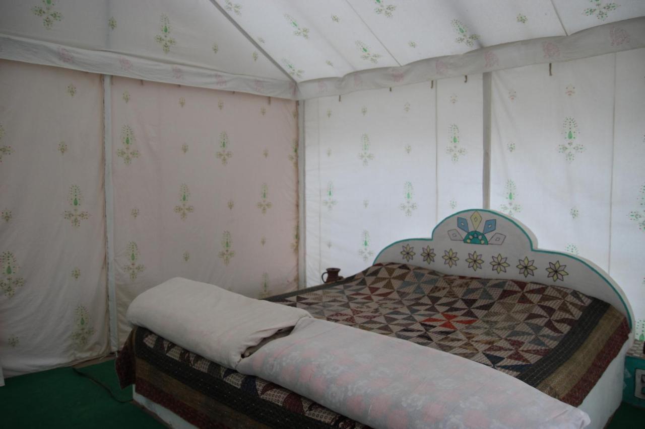 Mahefeel E Rann Resort Bherandiāla Extérieur photo